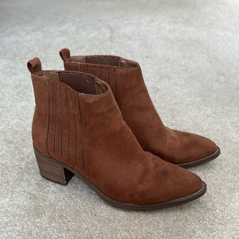 Universal Thread Brown Ankle Booties with Western Design